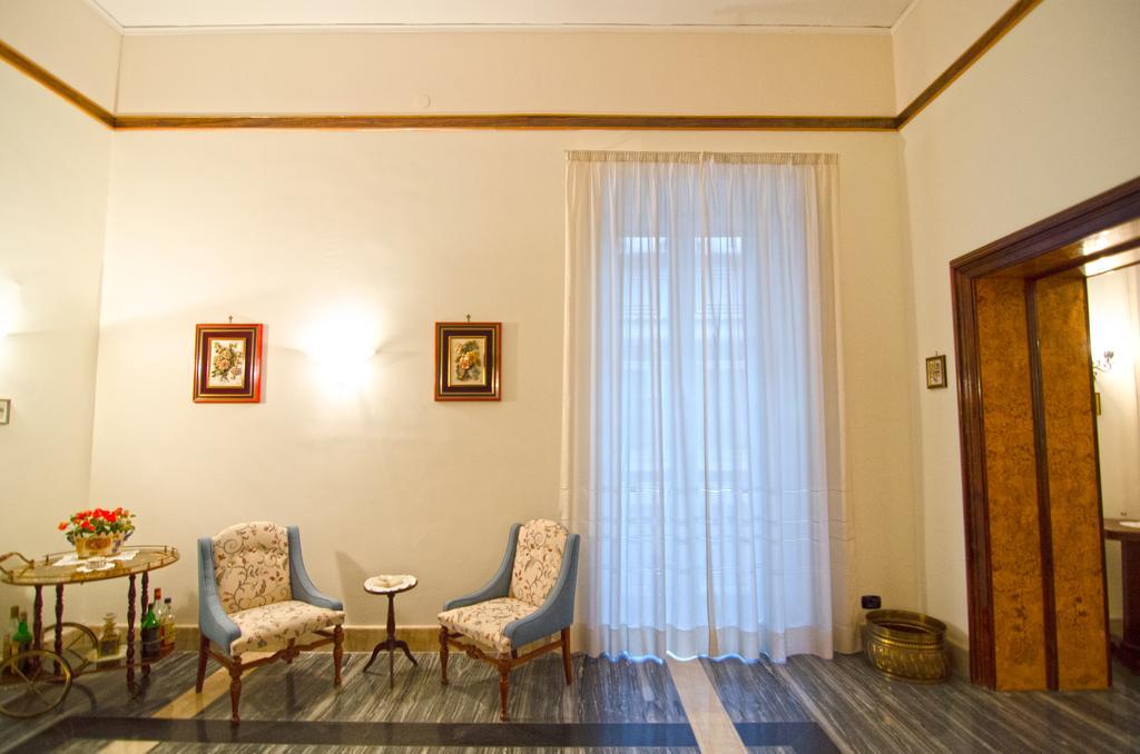 Suite Palazzo Reale Apartment Napels Buitenkant foto