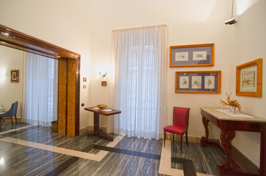 Suite Palazzo Reale Apartment Napels Buitenkant foto