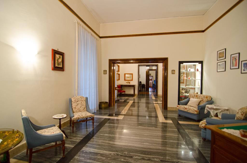 Suite Palazzo Reale Apartment Napels Buitenkant foto